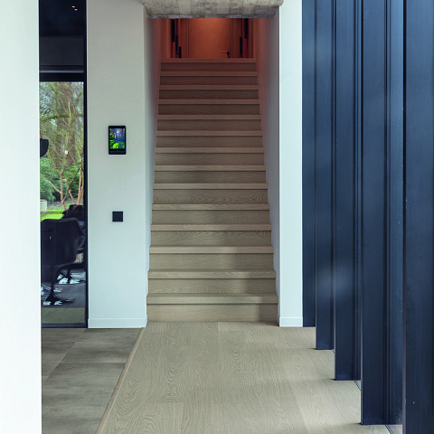 ПВХ-плитка Quick-Step QS Alpha Vinyl BLOS BASE планка AVSPT 40280 Дуб чиа (фото 6)