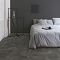 ПВХ-плитка Quick-Step QS Alpha Vinyl ILLUME плитка AVMTU 40326 Мягкий графит (миниатюра фото 6)