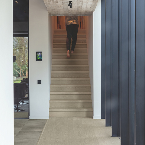 ПВХ-плитка Quick-Step QS Alpha Vinyl BLOS BASE планка AVSPT 40280 Дуб чиа (фото 4)