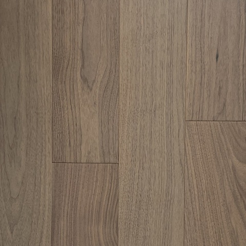 HM Flooring 14 мм шип-паз Орех американский Селект Фрозен лак с фаской (фото 1)